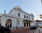 Load image into Gallery viewer, Experiences in the Casco Antiguo: Plaza Circuit: French Plaza, Esteban Huertas Walkway, and Plaza Bolívar.